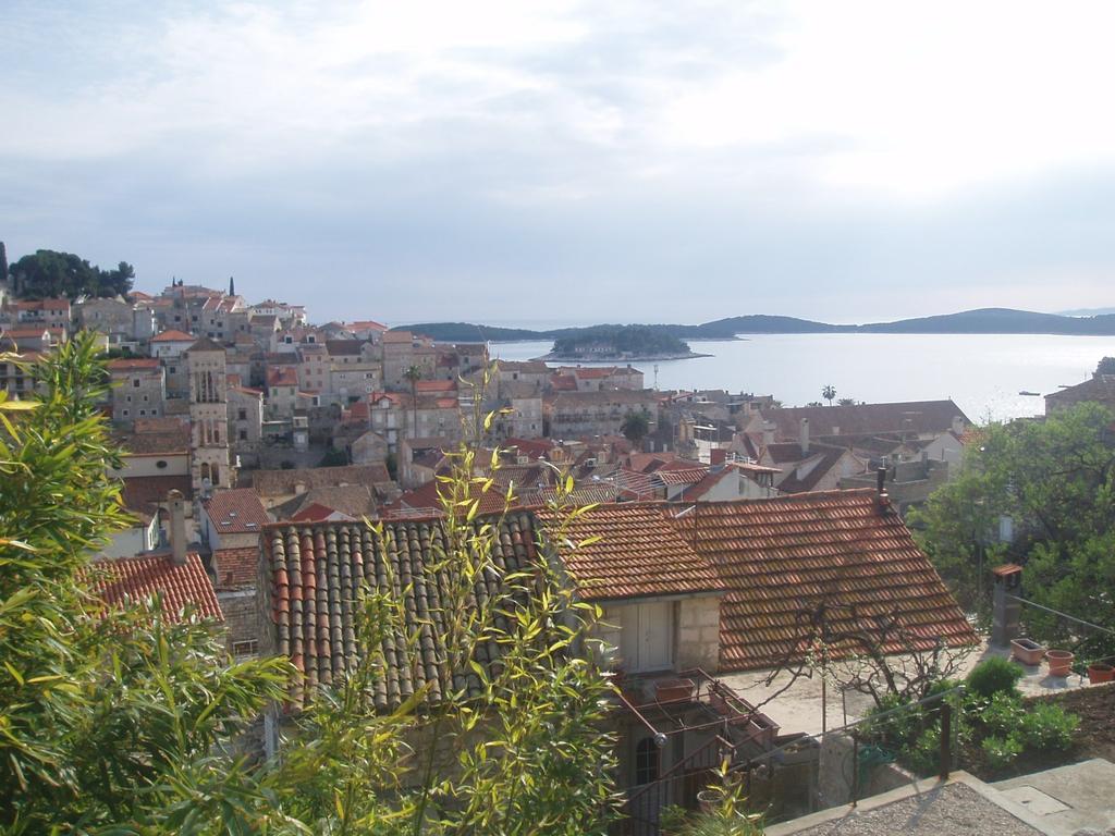 Apartments Seka Hvar Town Quarto foto