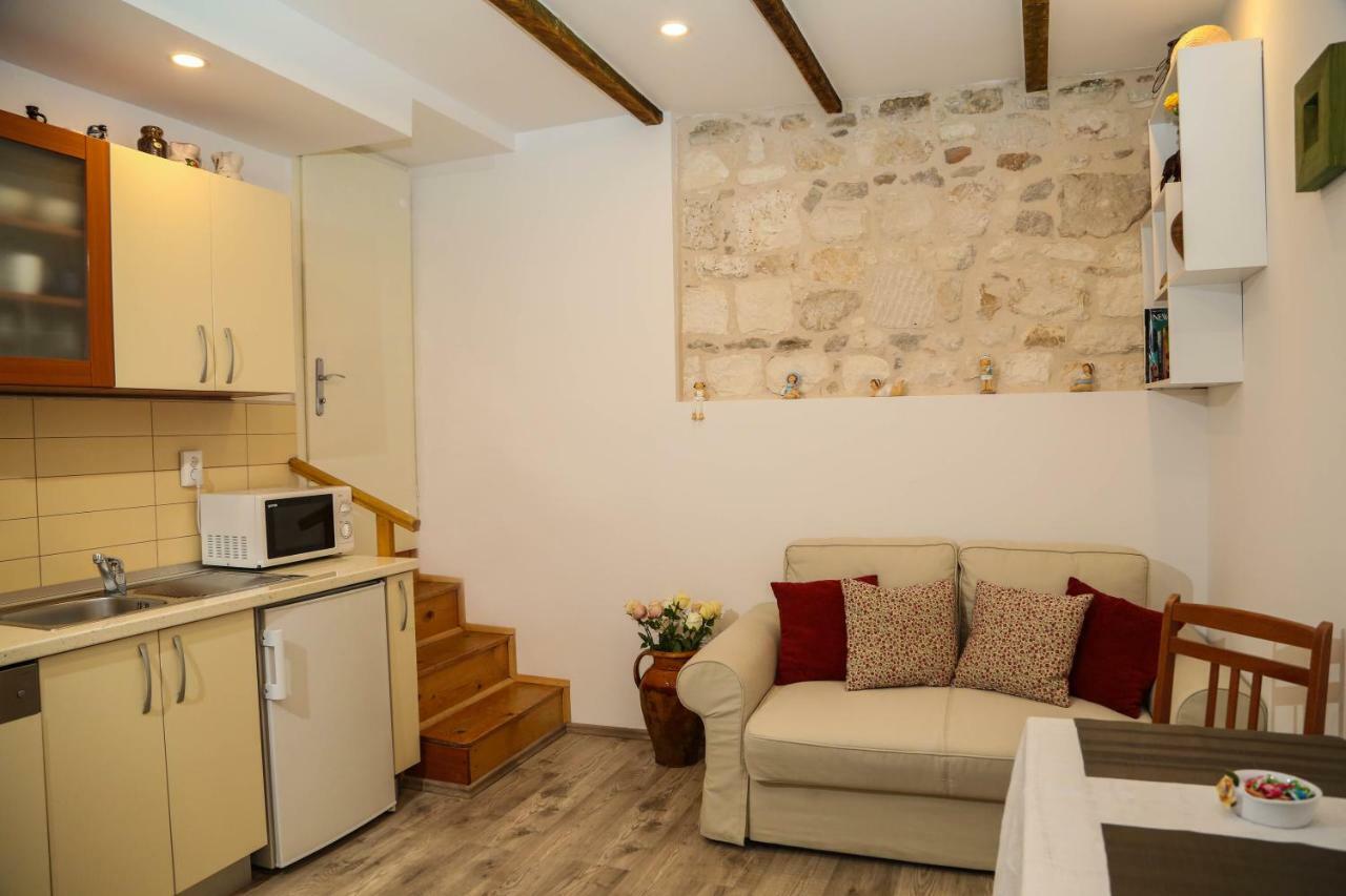 Apartments Seka Hvar Town Exterior foto