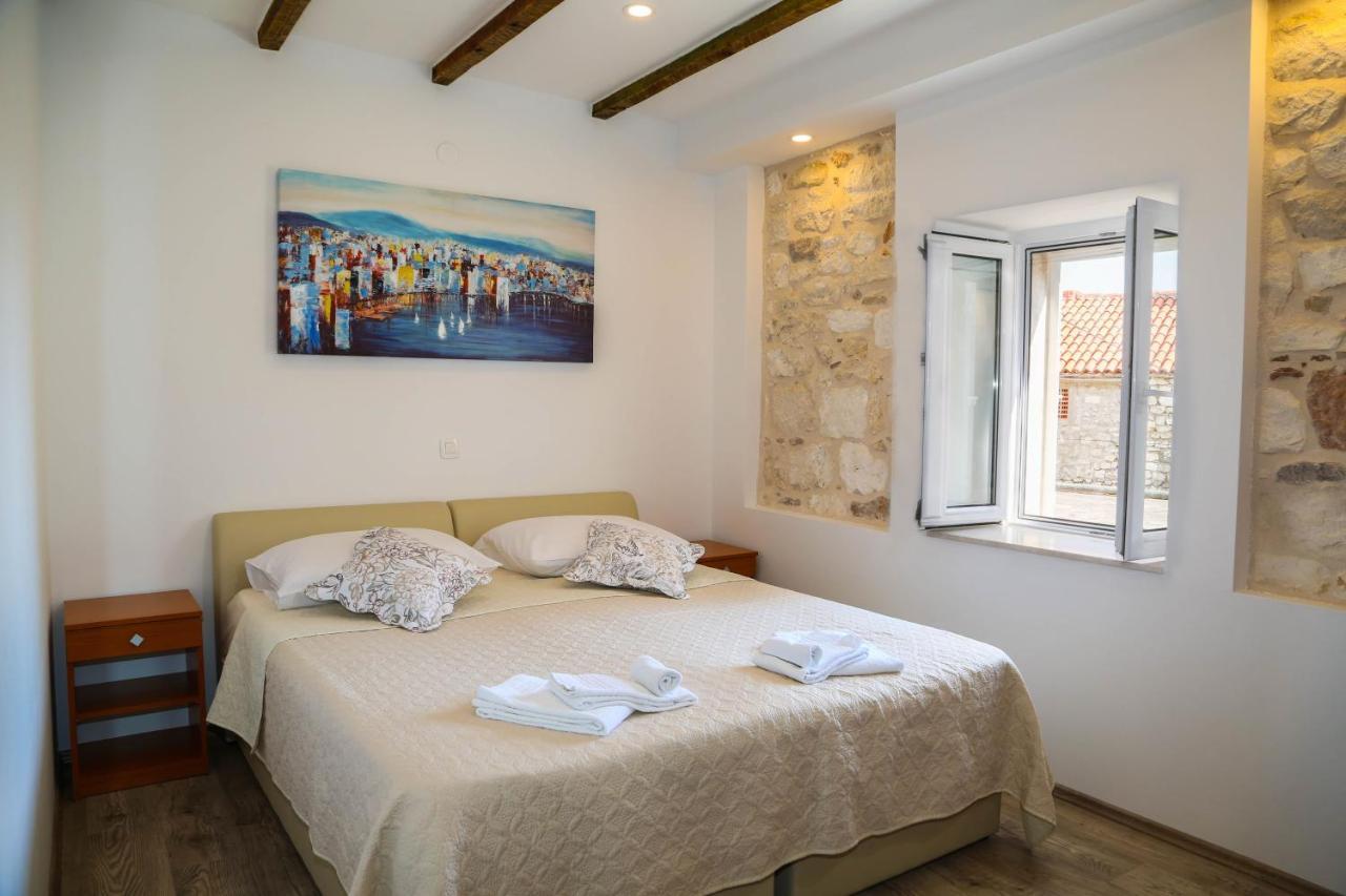 Apartments Seka Hvar Town Exterior foto
